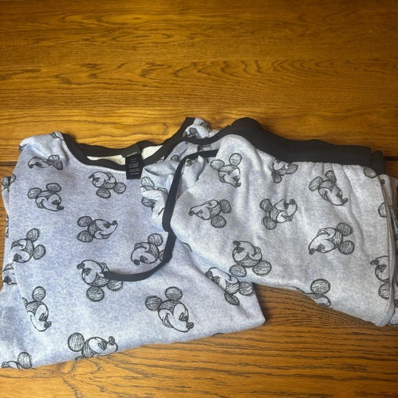 Disney Women’s Pajama Set - Light‎ Blue with Mickey Mouse - Picture 5 of 6